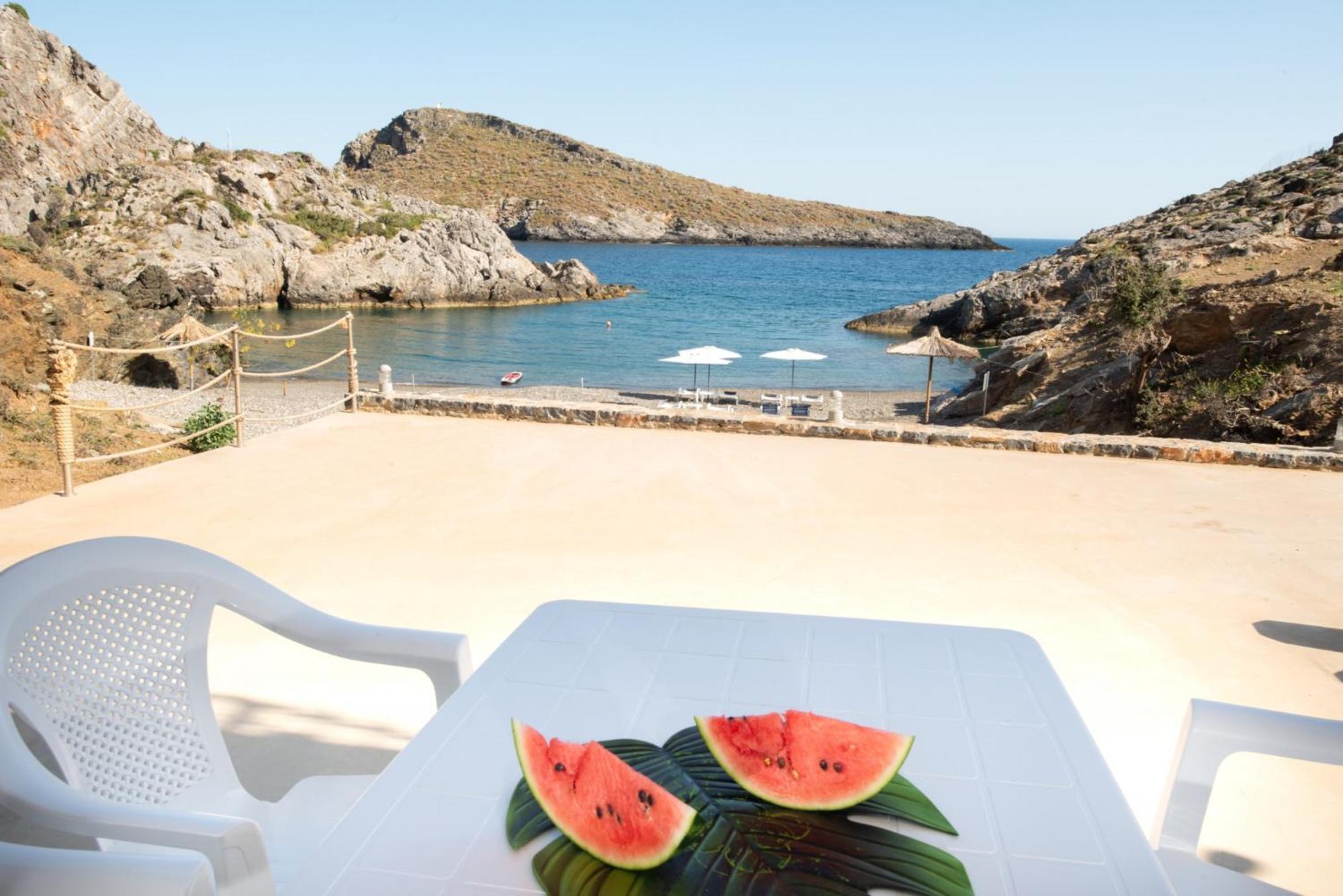 Beachfront Studio Kyma West ~ Crete'S Hidden Gem Kaloí Liménes Exterior foto